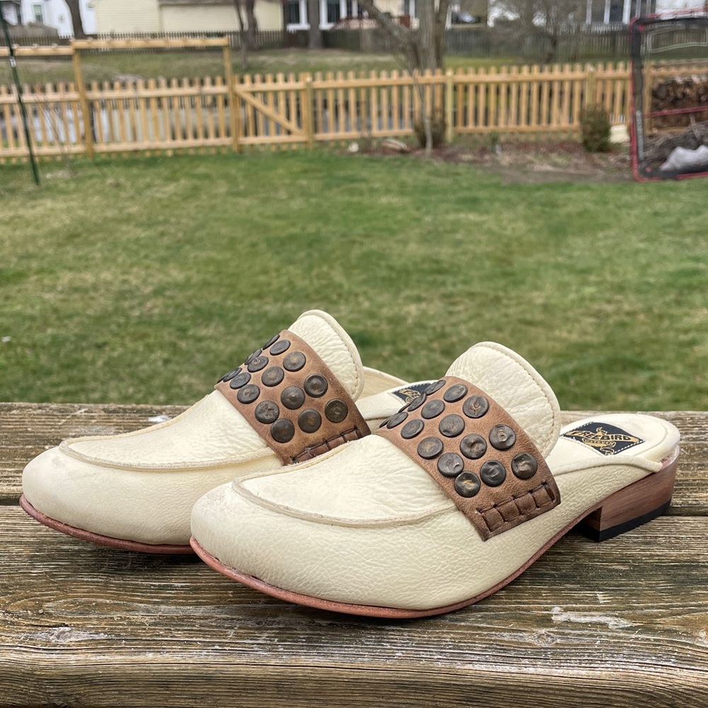 Freebird by Steven Sz 8 Womens Cream Muse Slip-On Mule with Studded Brown Strap